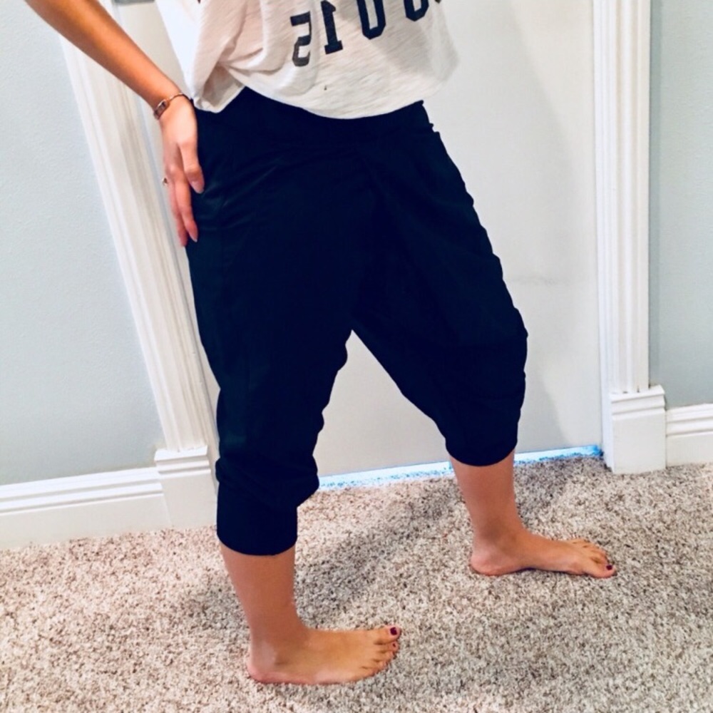 Lululemon Crop Harem Pants